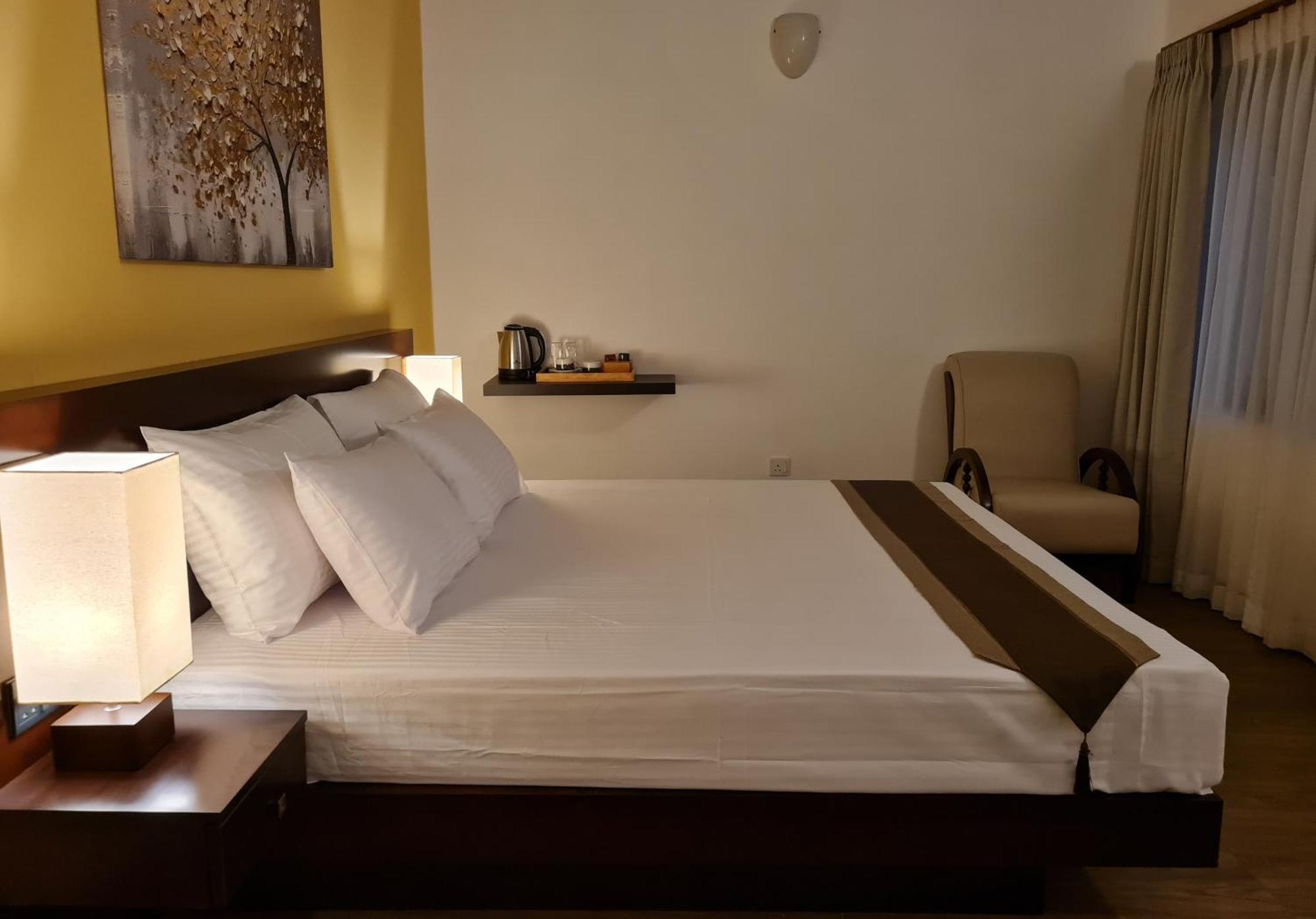City Oasis 66 Νεγκόμπο Εξωτερικό φωτογραφία