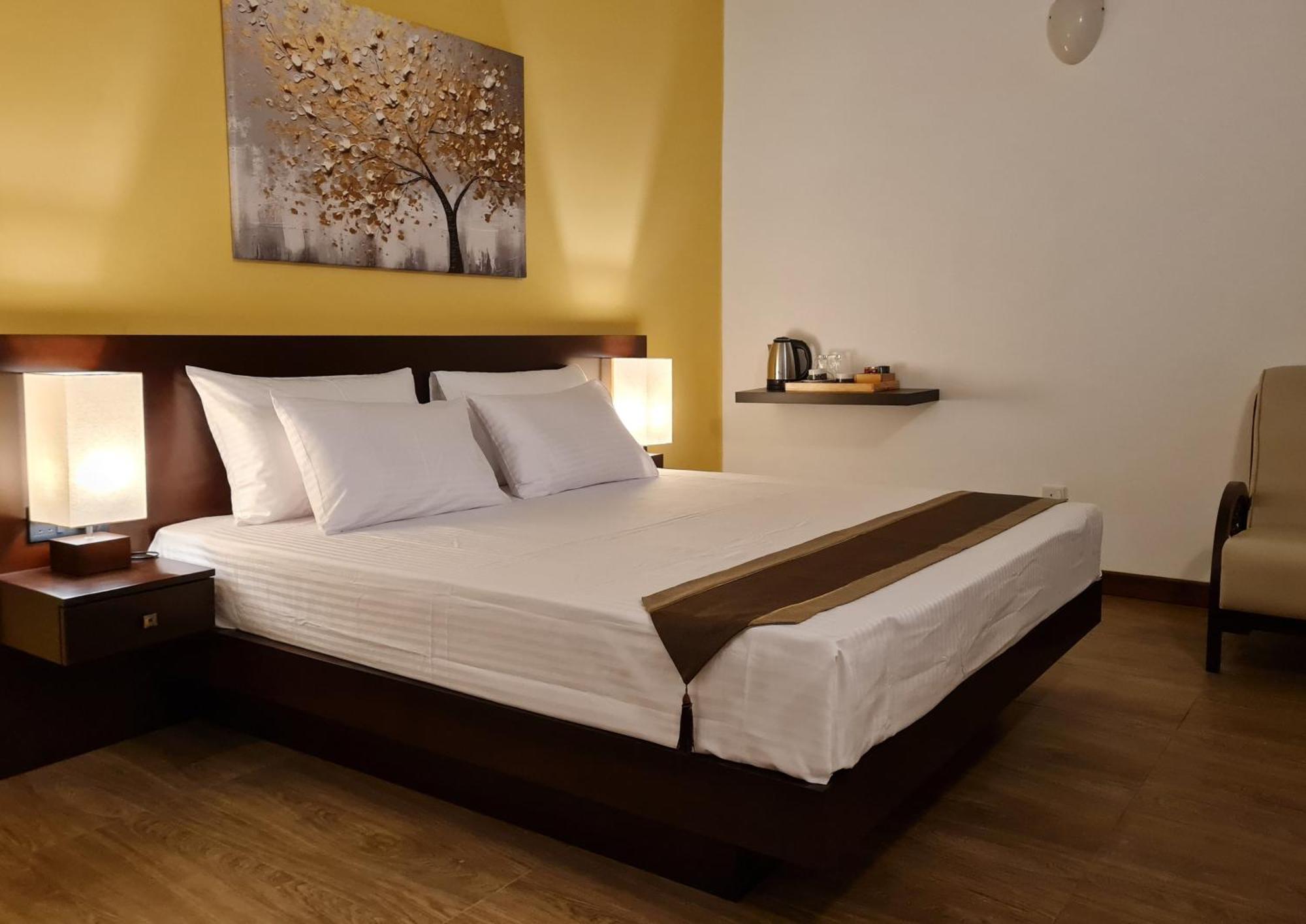 City Oasis 66 Νεγκόμπο Εξωτερικό φωτογραφία